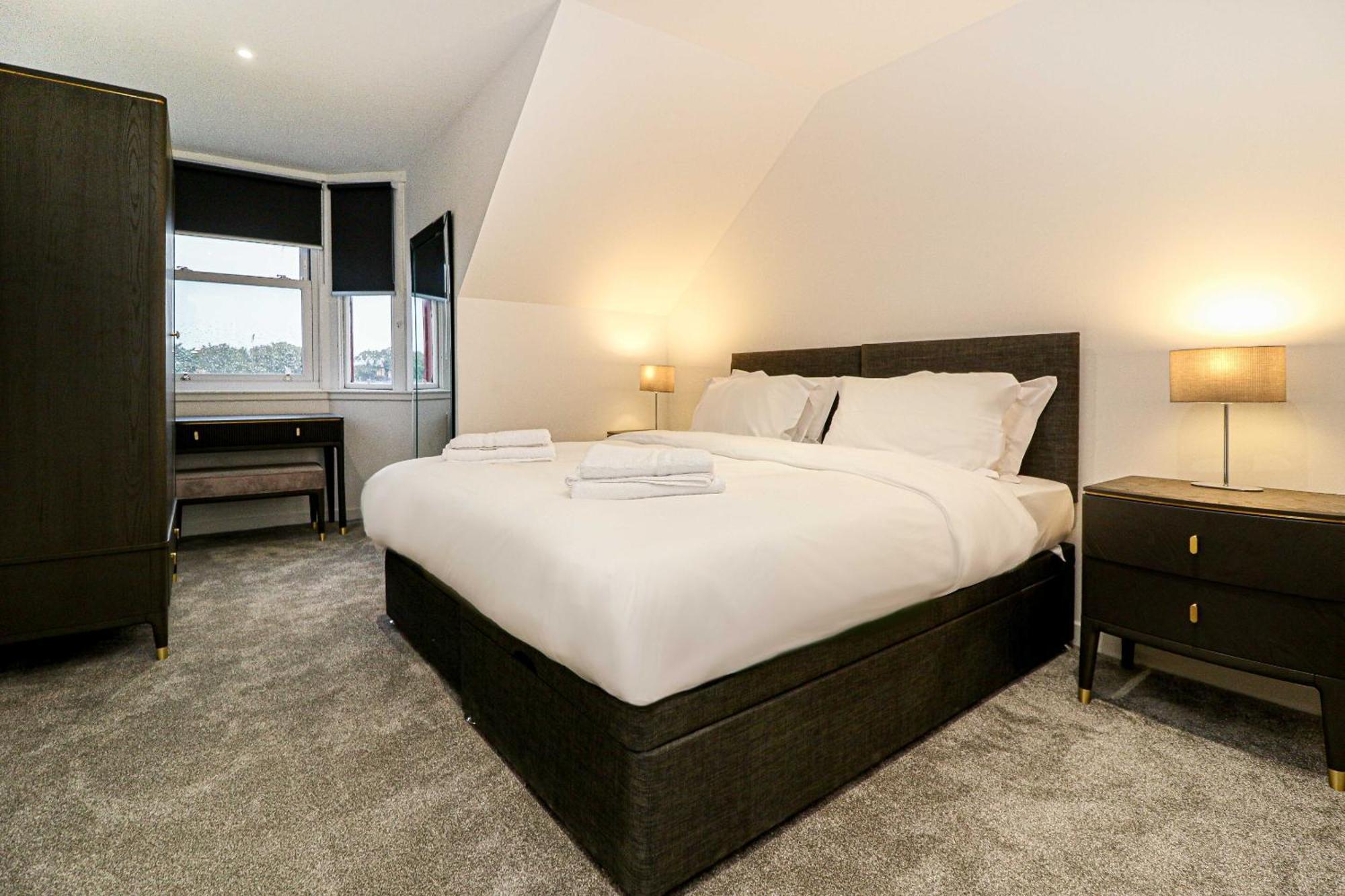 Beachwalk Apartments By Nova Suites Ayr Exteriör bild